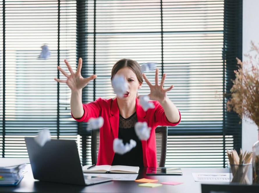 stressed-frustrated-businesswoman-is-seen-sitting-her-desk-shouting-her-laptop-anger-due-mistake-crisis-business_774935-9256.jpg