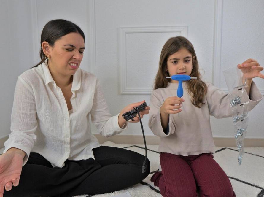 woman-girl-are-playing-with-blow-dryer_973105-226.jpg